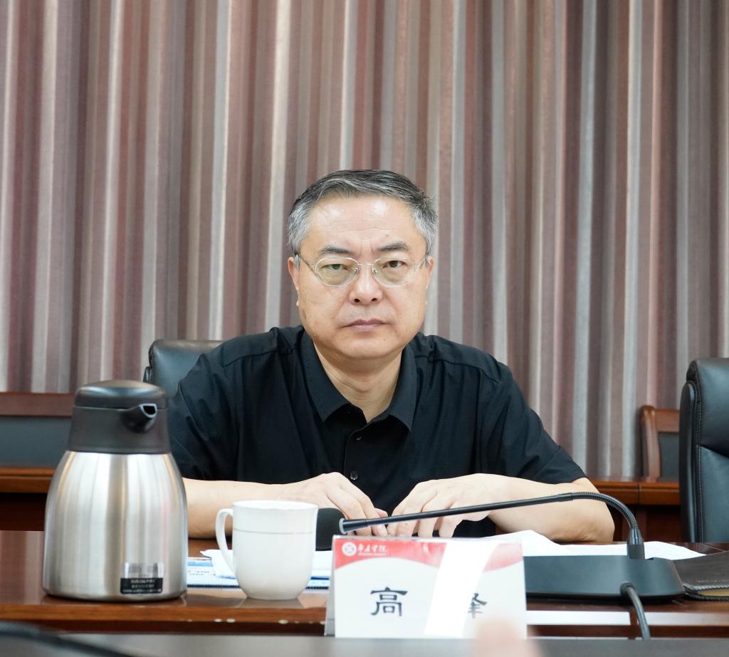 20260924校党委理论学习中心组学习2.JPG
