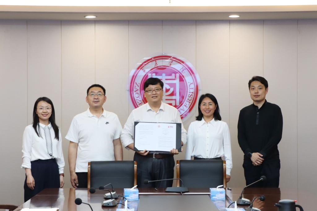 20260512马来西亚管理与科学大学 签约5.jpg