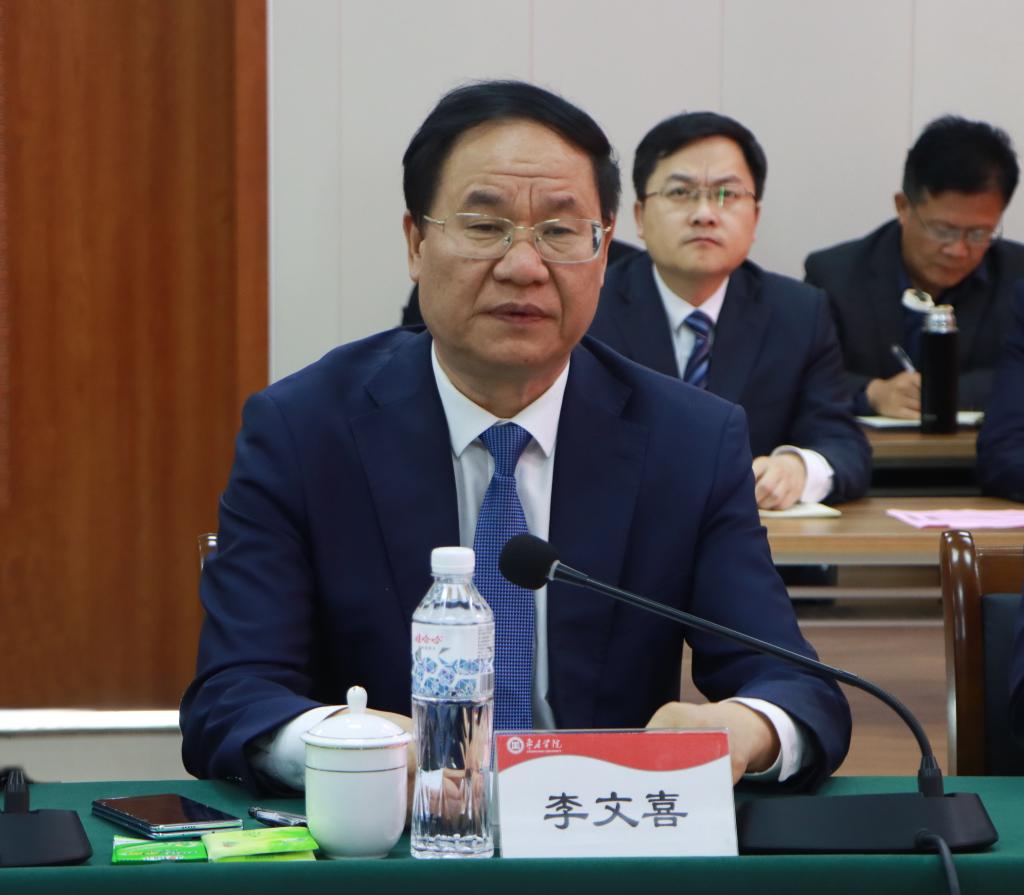 人反而.jpg