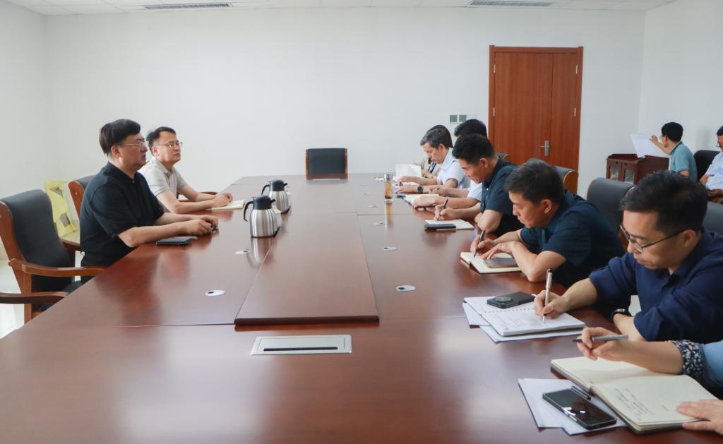 20250528我校召开始市中校区新建学生公寓及基础设施提升项目建设工程工作专班会议 (2).jpg