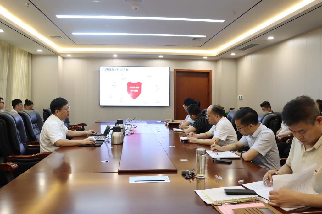 20250702李目海校长讲党课1.JPG