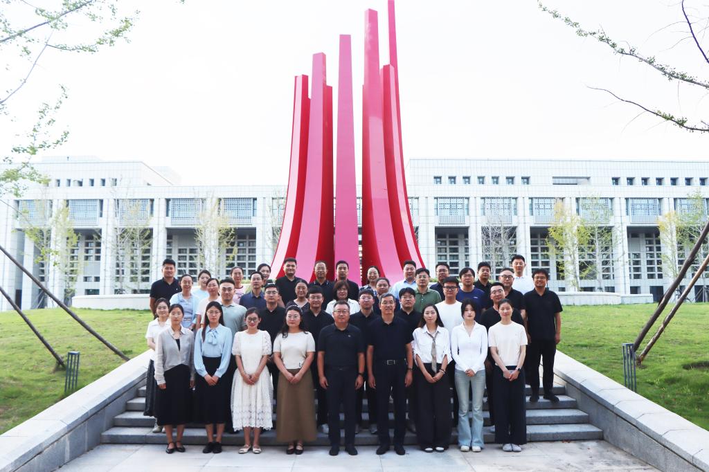 后台合照.jpg