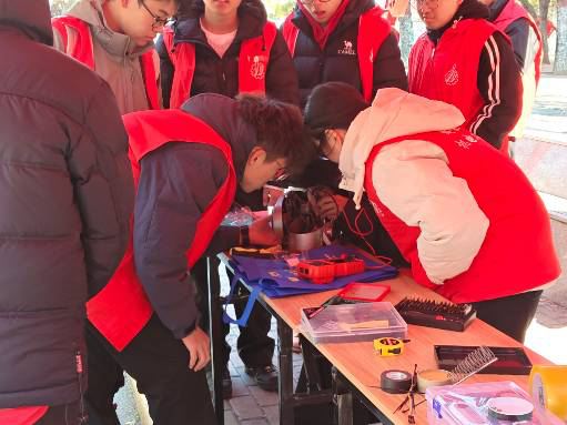 机电工程学院开展党员“双报到”志愿2.png 机电工程学院开展党员“双报到”志愿2.png