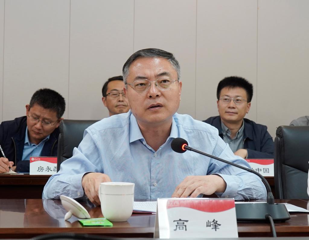 20241015上海工程技术大学枣庄学院战略合作签约仪式2.jpg